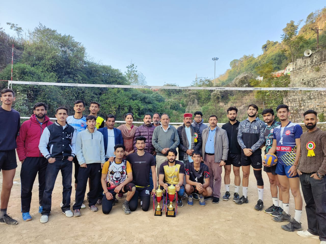 एसडीटीओ खेल मैदान दाड़ला में वी सपोर्ट फ़ॉर टुमारो एनजीओ की ओर से रजनीश मेमोरियल कप 2023 का हुआ आयोजन