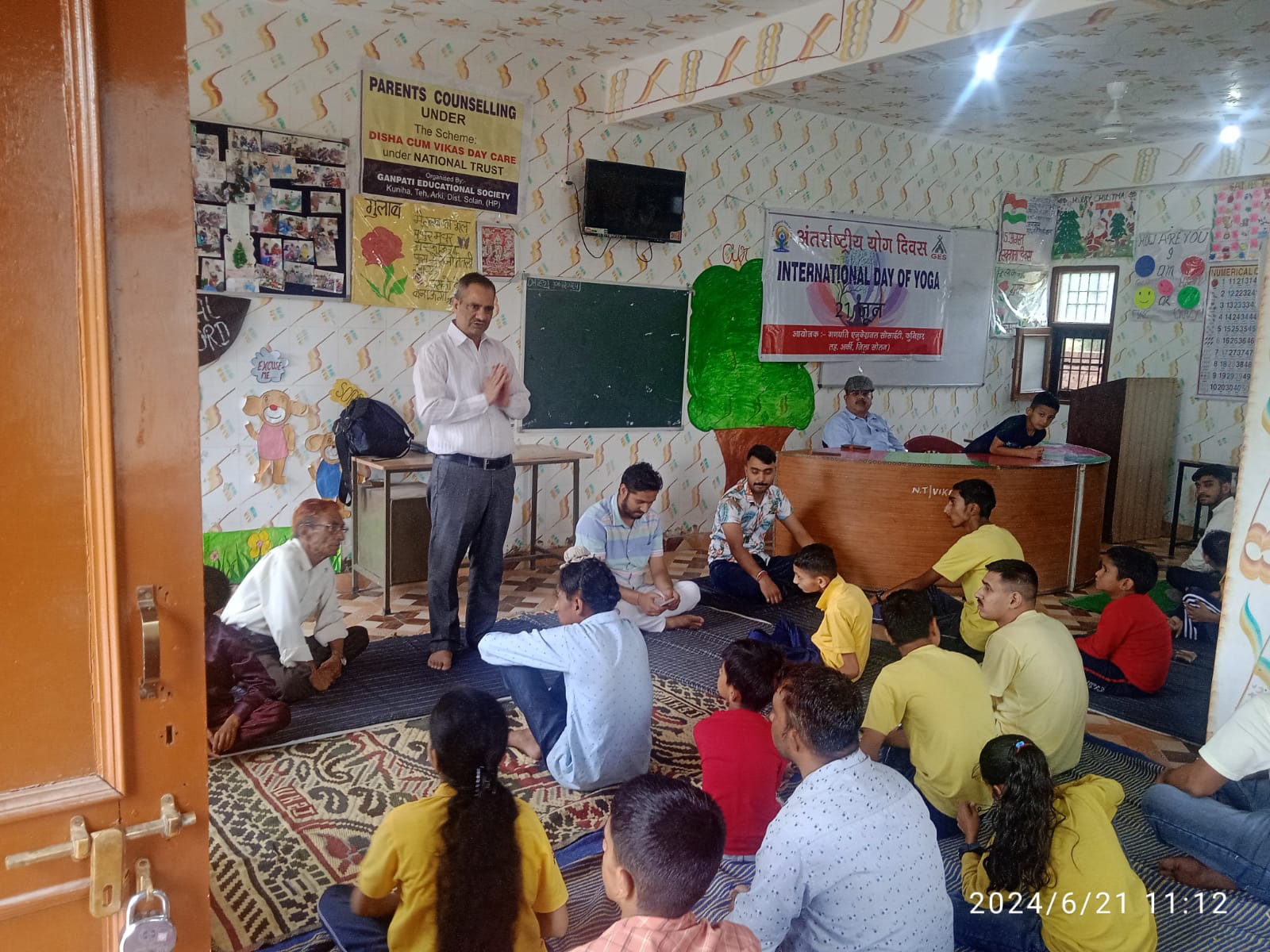 गणपति एजुकेशन सोसायटी में दिव्यांग बच्चो के लिये सवेंदनशील कार्यक्रम का आयोजन।