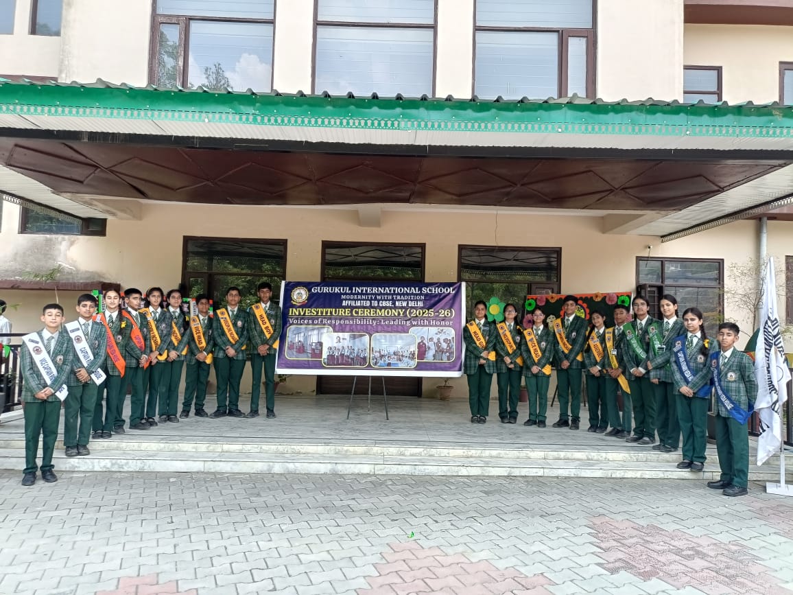 विद्यालय में शपथ ग्रहण समारोह धूमधाम से संपन्न, नवनिर्वाचित छात्र प्रतिनिधियों ने ली जिम्मेदारियों की शपथ
