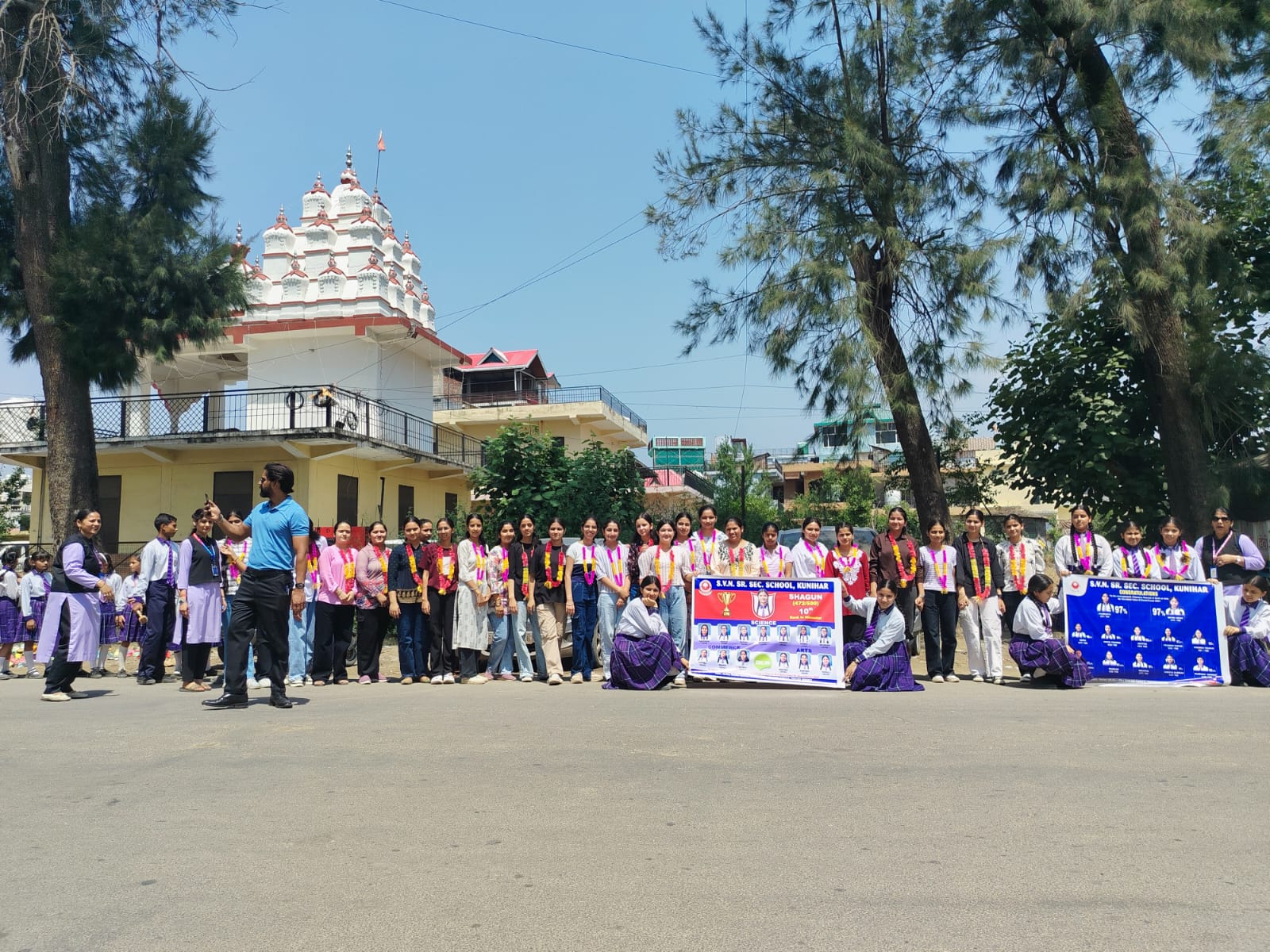 कुनिहार शहर के दो विद्यालय एचपीबोर्ड व सीबीएस का वार्षिक परीक्षा परिणाम रहा शत प्रतिशत