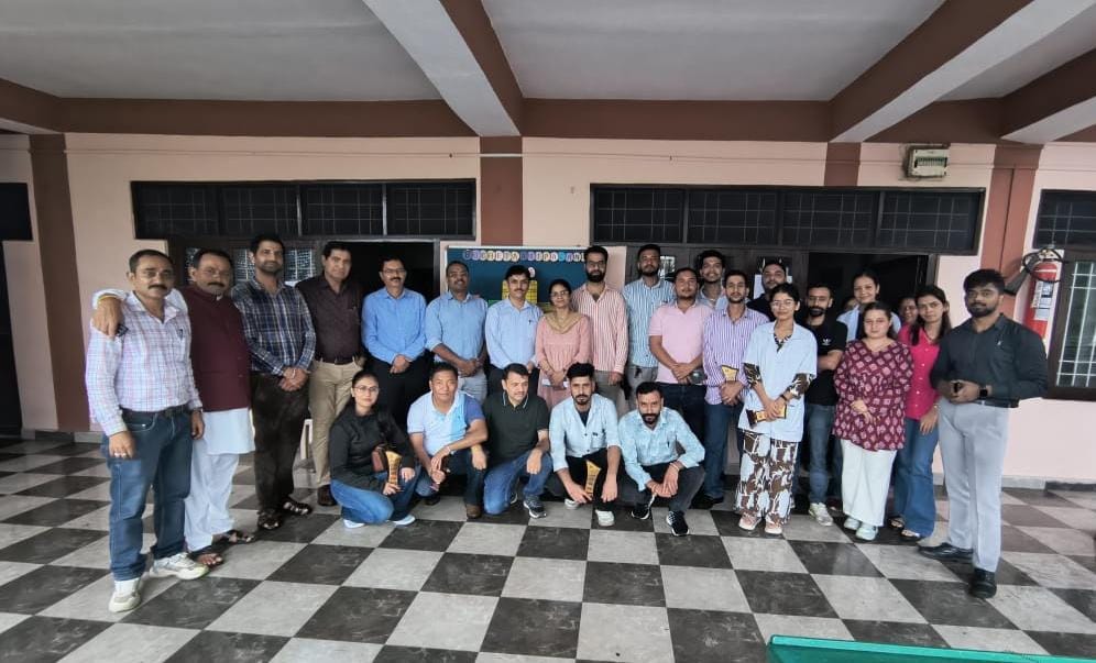 चंडी सोलन में एक निशुल्क स्वास्थ्य जांच शिविर का आयोजन किया गया 500 से आधिक लोगो ने लिया भाग