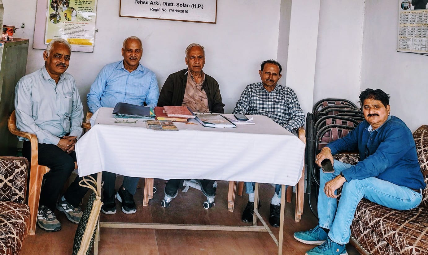 मानव कल्याण समिति अर्की ने की बथालंग में आयोजित किए जाने वाले नि:शुल्क स्वास्थ्य शिविर की तैयारियों की समीक्षा