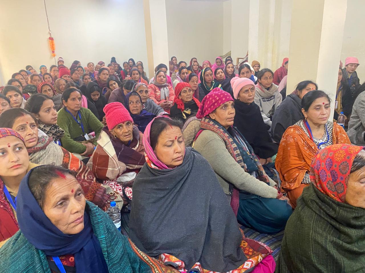 हरिशील फाउंडेशन एवं अर्की विकास समिति की निःशुल्क वृंदावन यात्रा विधान सभा अर्की की महिलाओं की लिए अनवरत जारी।